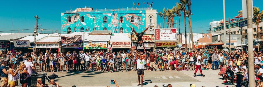 Los Angeles: Venice Beach - Credit: leonardo-male-8bSUKf94fUU-unsplash